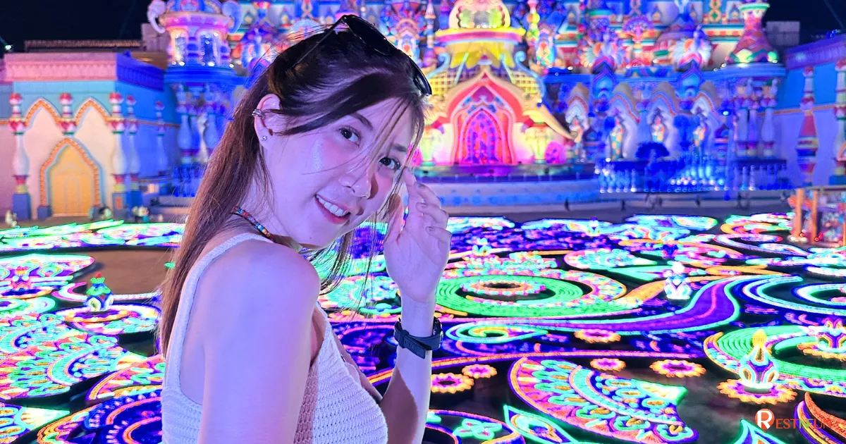 Check-in and take photos at Carnival Magic